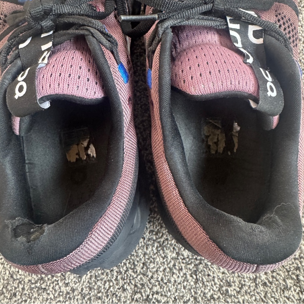 On Cloudstratus Men’s Running Shoes Size 9.5 Black Purple - Read - Picture 8 of 8